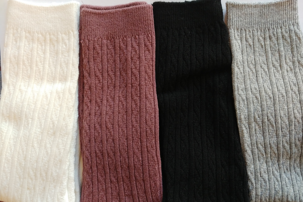 Cable Knit Knee Highs