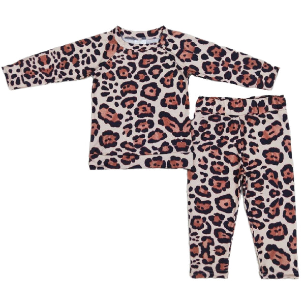 Conjunto de pantalones de leopardo