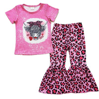 Conjunto de campana de vaca leopardo