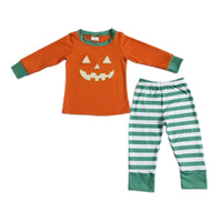 Pijama de calabaza bordado