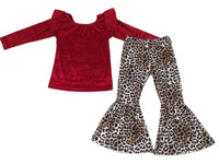 Conjunto de campanas de terciopelo y leopardo