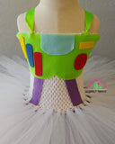 Tutu-Kleid mit Weltraumspielzeug